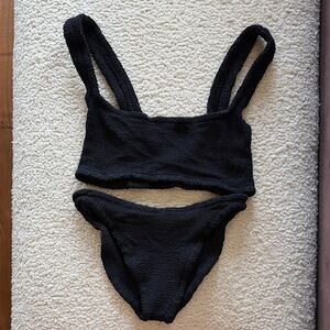 HUNZA G / Crinkle Xandra Bikini / Black